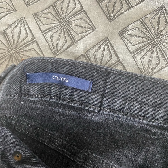 Calvin Klein Men's CKJ 056 Athletic Taper Fit Jean, Forever Black - Picture 6 of 6